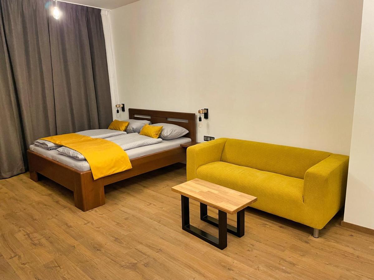 Apartment Elinel Žilina Esterno foto